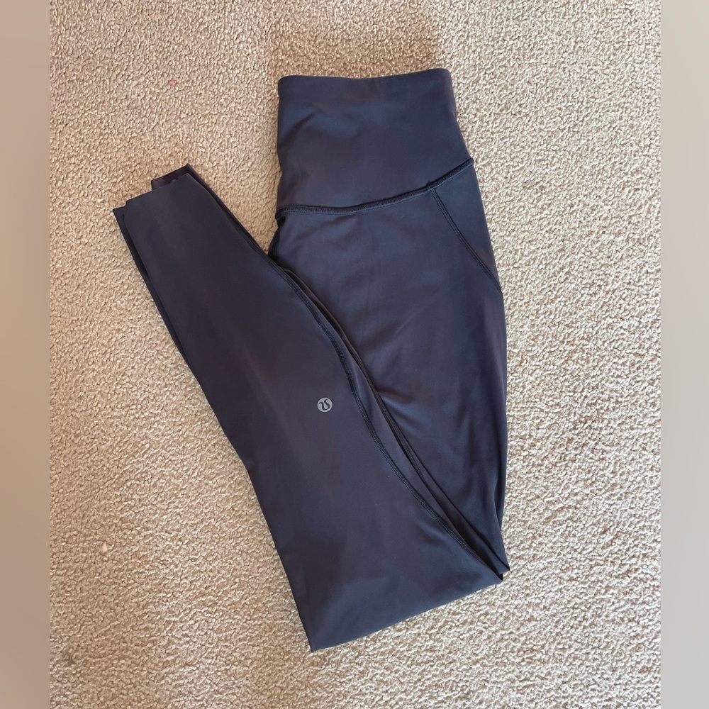 Lululemon Base Pace 28” Size 8 Leggings